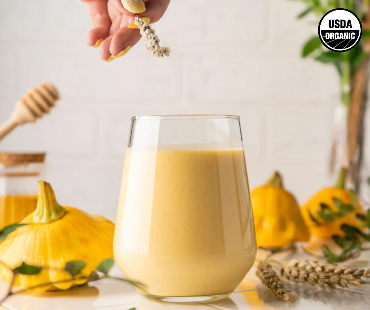 turmeric-latte-starter-kit-o5 1._Turmeric_6e512dba-33d3-4867-a890-51e27d14ee92.jpg